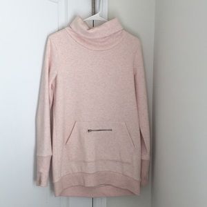 Fabletics Zaylee Pullover in Blush